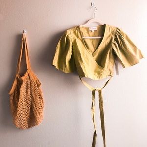 NWT LISA SAYS GAH GRAPELEAF WRAP TOP